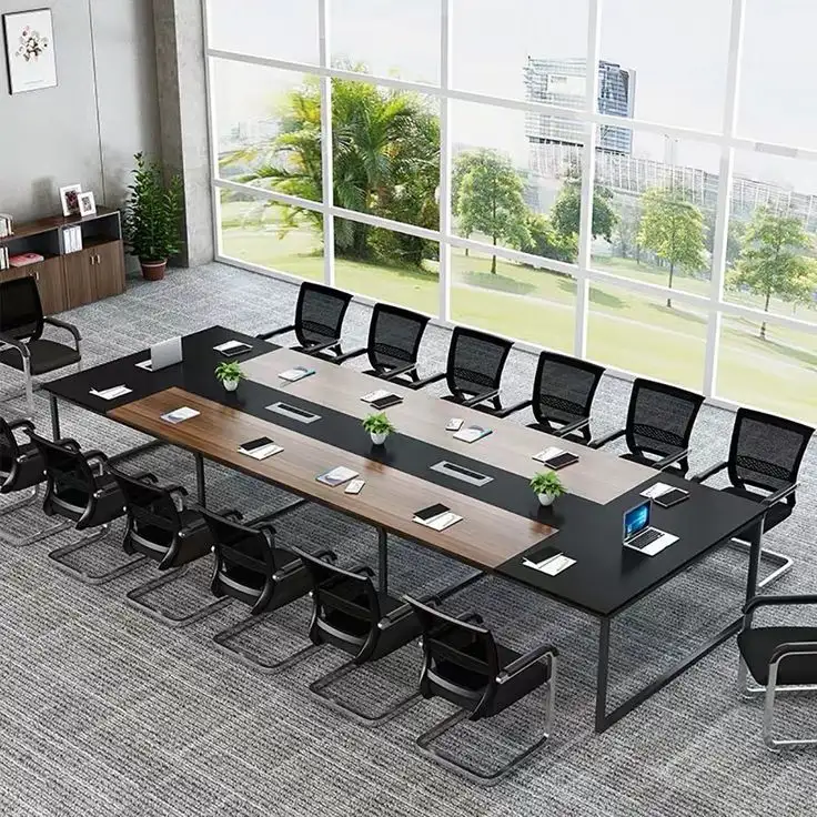Báo giá thi công bàn họp tại Đà Nẵng